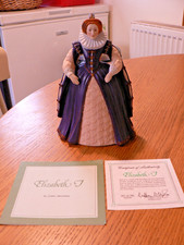 A LOVELY FRANKLIN MINT PORCELAIN "ELIZABETH I"  FIGURE WITH C.O.A.