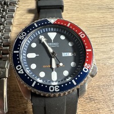 Seiko SKX009 automatic Watch