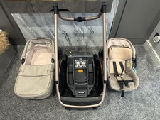 Good condition pram - condition, peg
