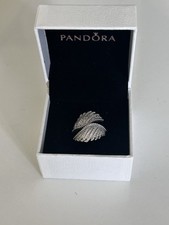 Genuine Pandora ? Majestic Feathers Ring ? Size 52 ? 190960CZ 