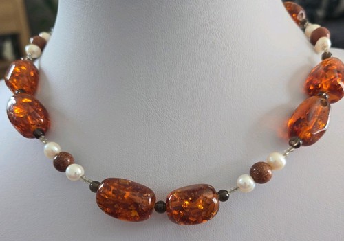 Vintage amber pearls and - fw,