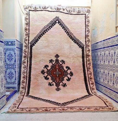Vintage moroccan rug - moroccan,