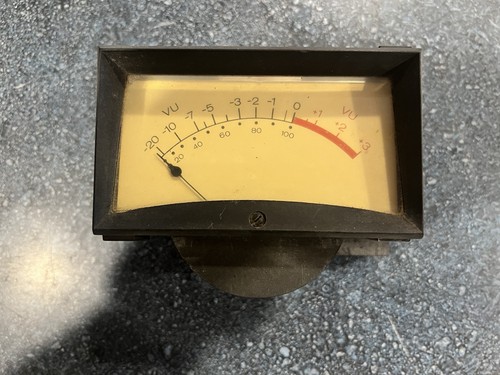 Vintage api 561 meter - vintage,