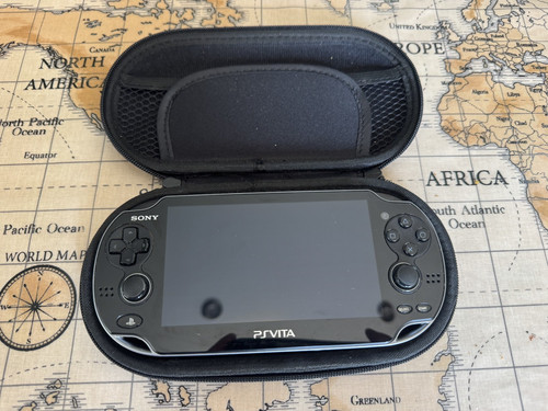 Sony vita pch 1003 - pch-1003, with