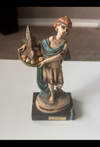 Figurine roman boy - roman,