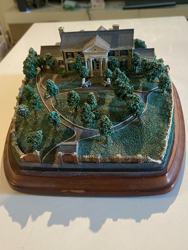 Rare graceland replica - v.rare:,
