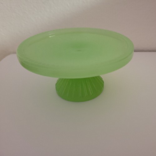 Vintage mini jadeite cake - mini,