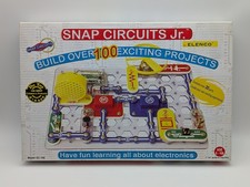 Snap Circuits Junior. 100