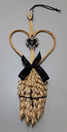 Corn dolly witchcraft - ,