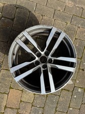 1x Genuine Audi TT MK3 TTS 8S