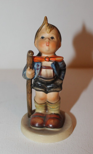 Goebel hummel figurine - goebel,