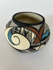 Antique Vintage Hopi Bird Pottery Vase, Desert Pueblo Pottery, Native American.