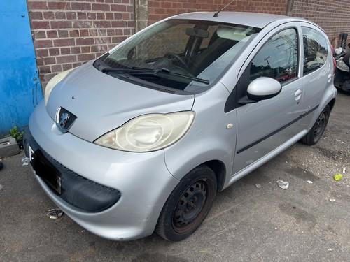Peugeot 107 0 petrol - 08, 1.0