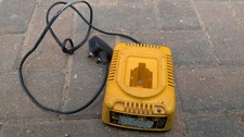 Dewalt DE9116 Type 2 Power Tool Battery Charger Yellow 2.8A 7.2-18V NiMH & NiCd