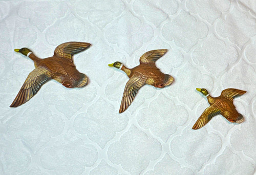 Vtg painted flying - 3,