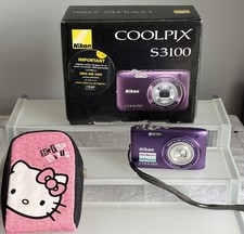 Nikon Coolpix S3100 14 MP Digital Camera (Used - Boxed), memory card. Leads.