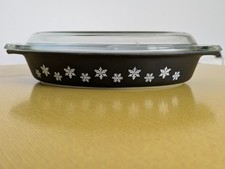 Vintage Pyrex Black & White