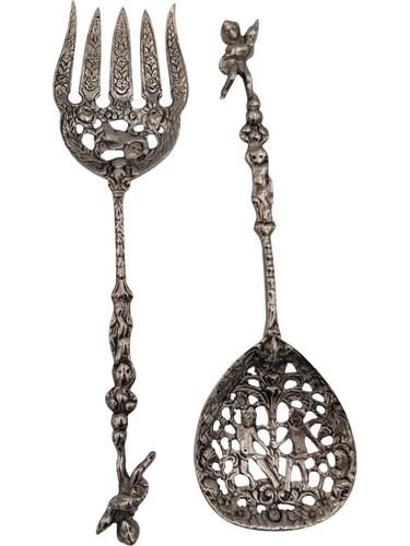 Antique silver colour serving - silver,