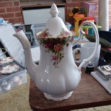 ROYAL ALBERT OLD COUNTRY ROSES