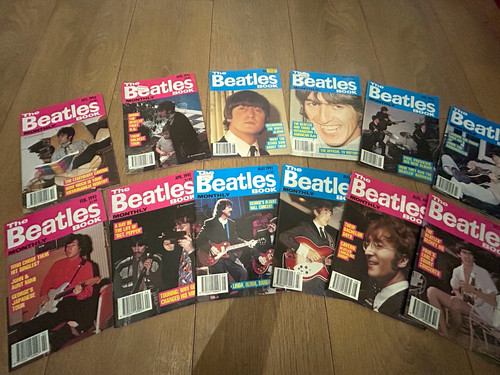 The beatles monthly book - monthly,