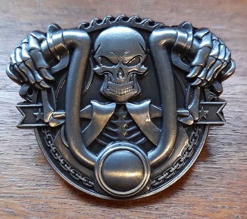 Skull metal pin - skull, brooch