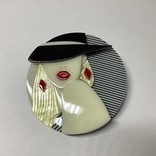 A Striking Handcrafted Layered