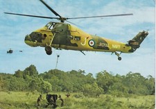 ROYAL NAVY WESSEX MK 5 HELICOPTER LIFTS ROYAL MARINES COMMANDOS -DIXON POSTCARD