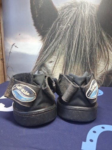 Soft ride size hoof boots - 8,