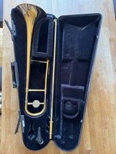 Yamaha YSL445G Tenor Trombone with hard case - great condition 