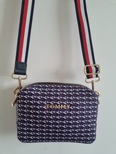 Tommy Hilfiger Crossbody