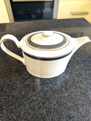 Wedgwood metropolis teapot - metropolis, –