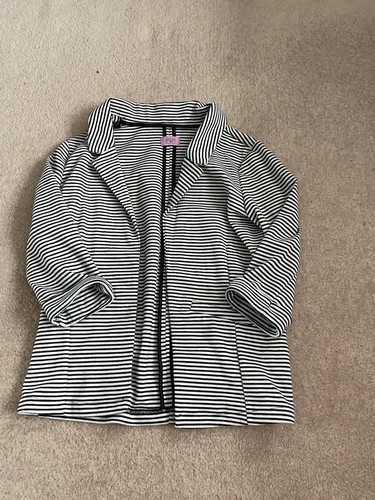 Black and white stripped - black,