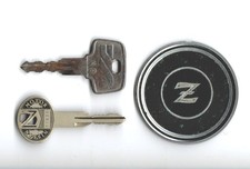 Rare DATSUN Nissan 260Z Steering Wheel Badge and keys, possibly FAIRLADY type?