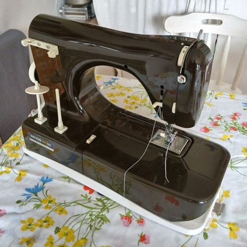 Necchi silvia multimatic 586 - silvia,
