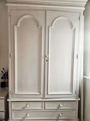 Wooden wardrobe shabby chic - .,