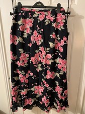 #144 Jacques Vert Skirt 31