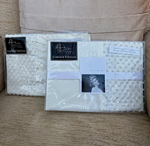 Kylie minogue home - kylie,
