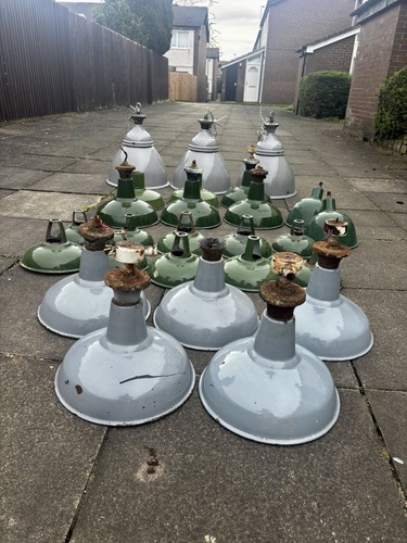 Various sized 1930 enamel - various,