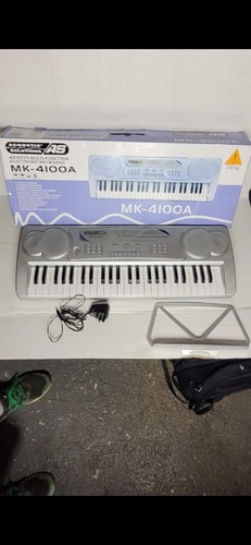 Electronic keyboard acoustic - electronic,