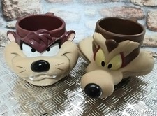 2 x Vintage 1992 3D Looney