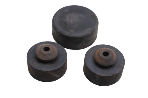 Fuel tank buffer - rubber,