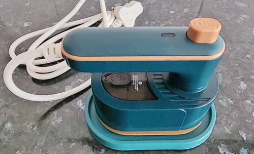 New unused mini - portable, steam