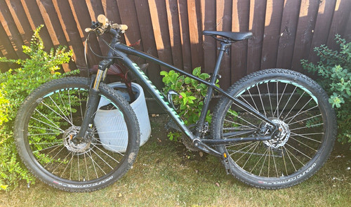 Specialized pitch mountain