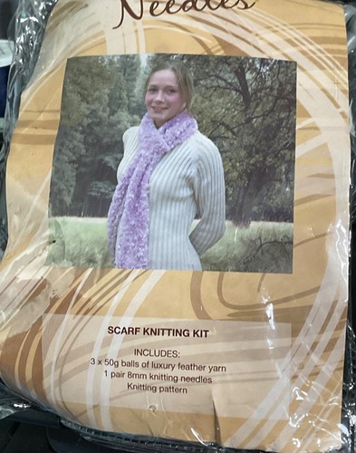 Chunky knit feather yarn scarf - knit,