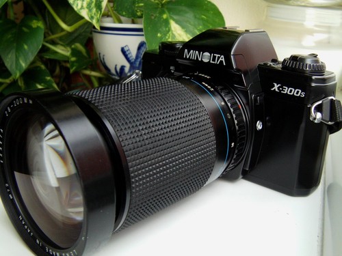 Minolta 300s slr 35mm film - 35mm,
