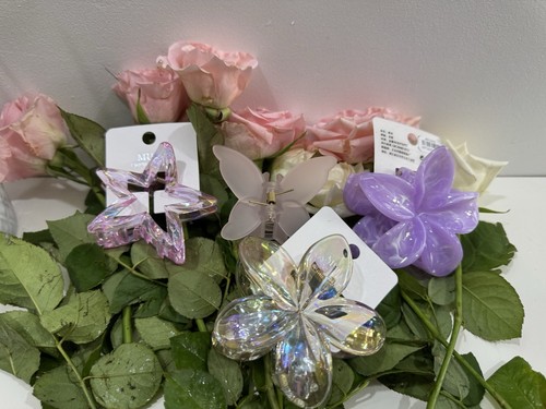 Flower plastic claw - flower,
