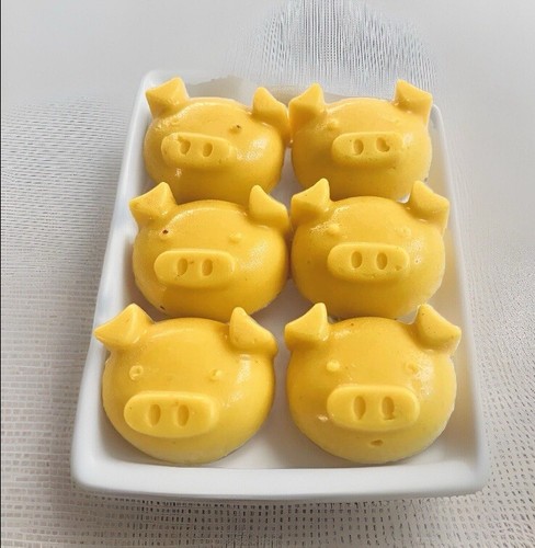 Luxury scented pig wax melts - pig,