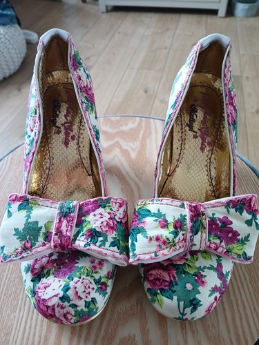 Stunning irregular choice - irregular,