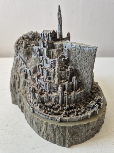Weta workshop minas tirith - workshop,