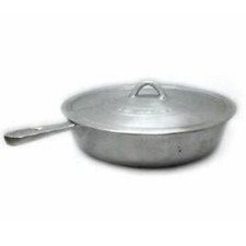 Jamaican Dutch Pot Skillet/Frypan Medium with Lid